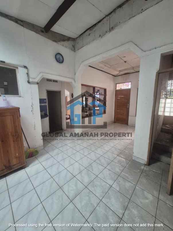 dijual rumah komplek cipageran
