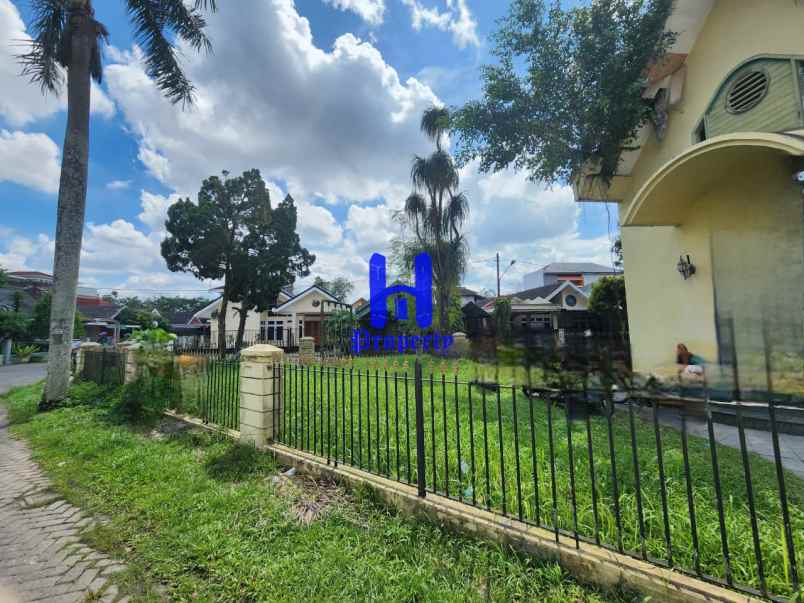dijual rumah komplek citra wisata