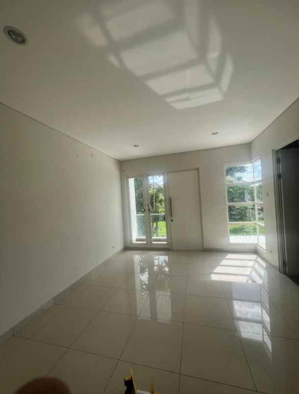 dijual rumah komplek duren sawit