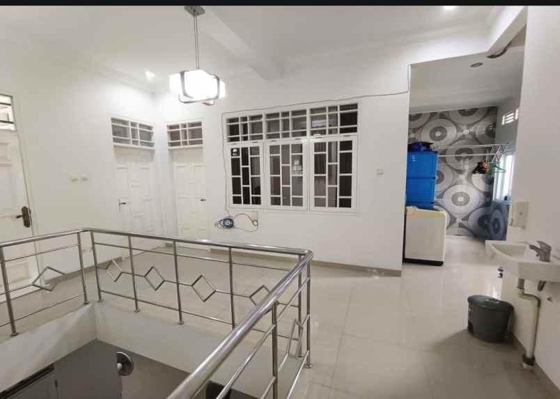 dijual rumah komplek duren sawit