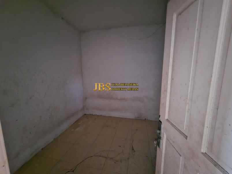 dijual rumah komplek greenland