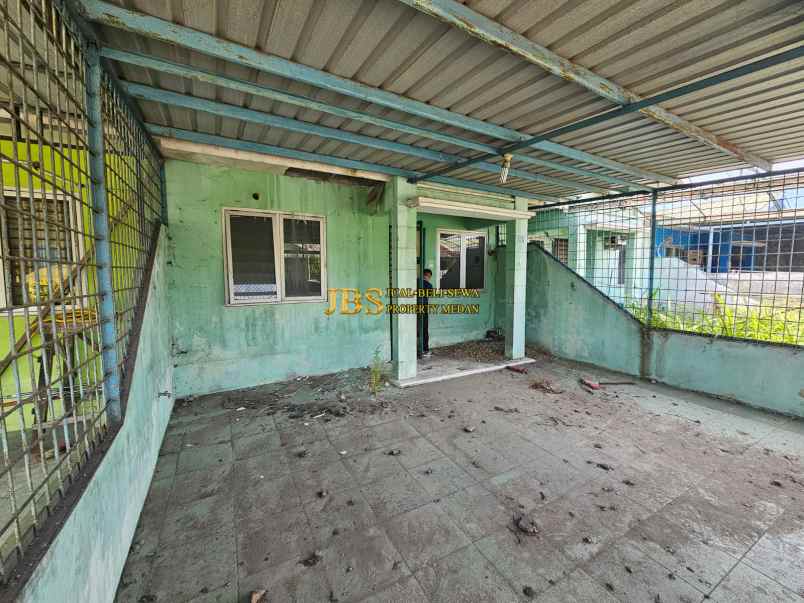dijual rumah komplek greenland