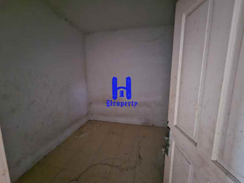 dijual rumah komplek greenland