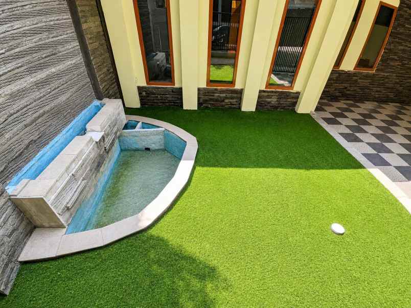 dijual rumah komplek griya winaya