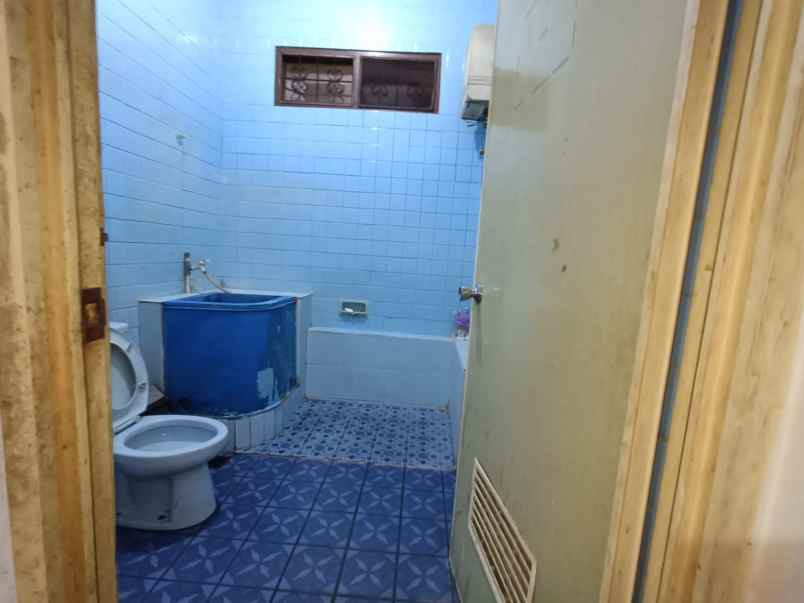 dijual rumah komplek hitung tanah sesuai njop