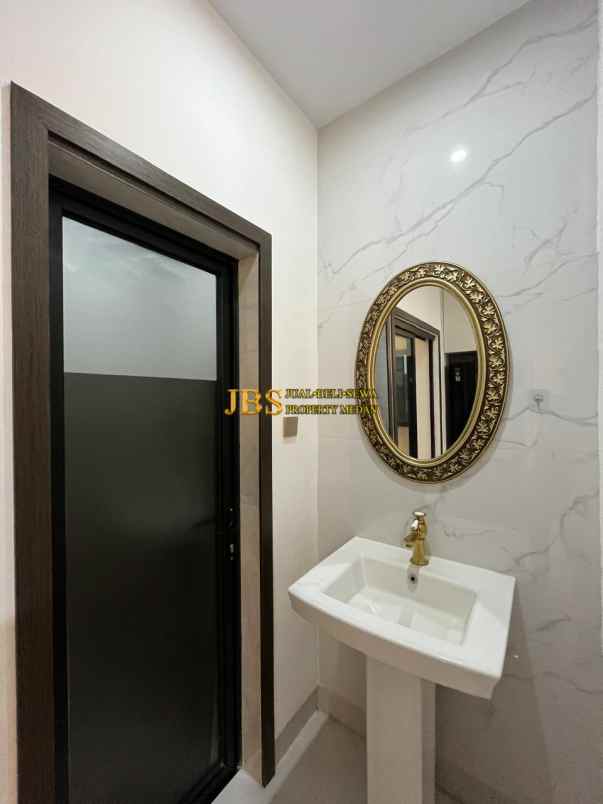 dijual rumah komplek jewel park jalan