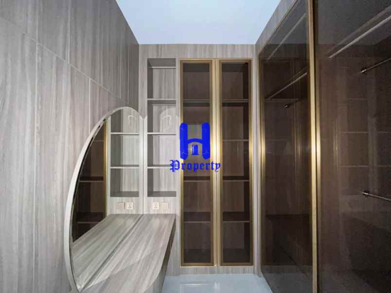 dijual rumah komplek jewel park jalan