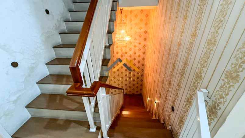 dijual rumah komplek krakatau palace 1