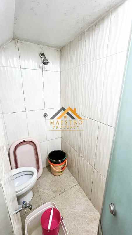 dijual rumah komplek krakatau palace 1