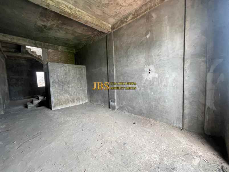 dijual rumah komplek krakatau platinum