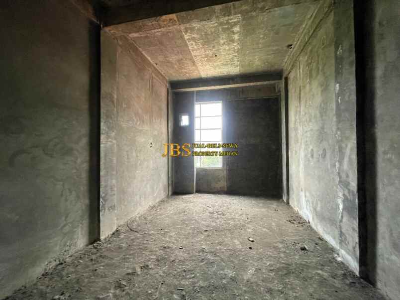 dijual rumah komplek krakatau platinum