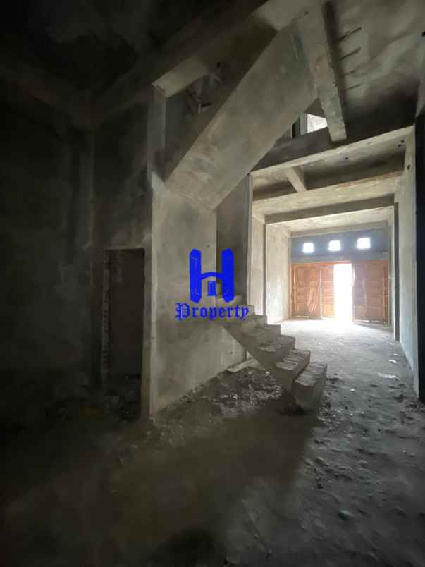 dijual rumah komplek krakatau platinum