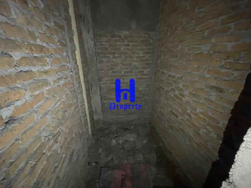 dijual rumah komplek krakatau platinum