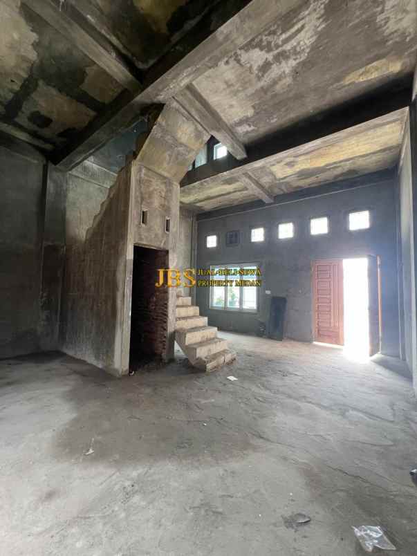 dijual rumah komplek mentari somerset