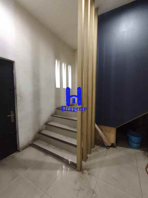 dijual rumah komplek multatuli blok cc