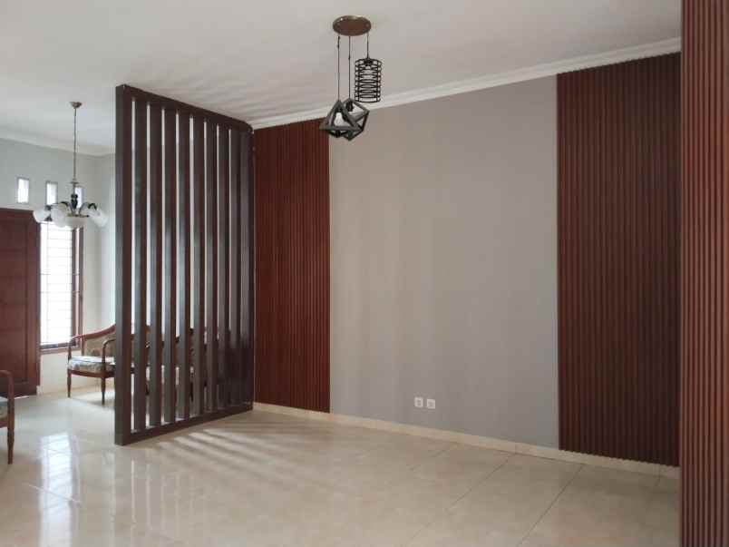 dijual rumah komplek pondok bambu duren