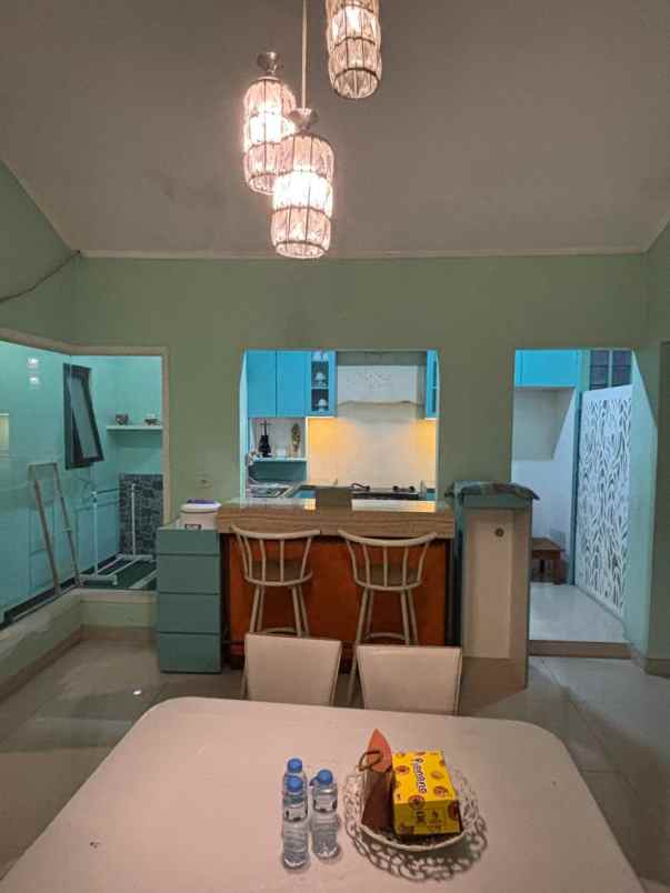 dijual rumah komplek sanggar hurip