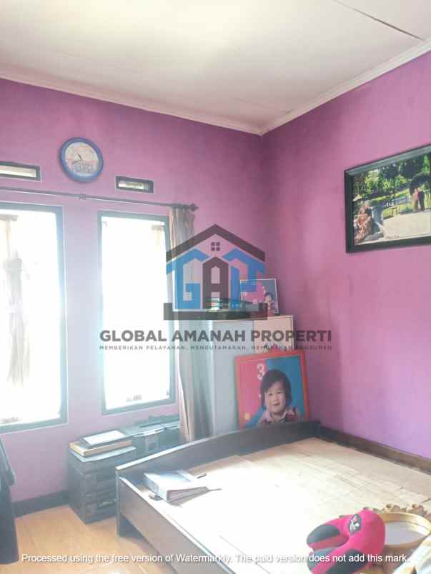 dijual rumah komplek sariwangi