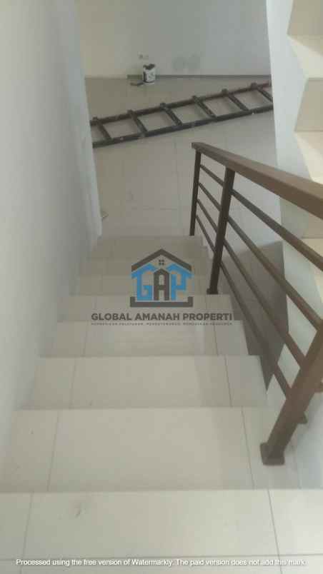 dijual rumah komplek setraduta bandung