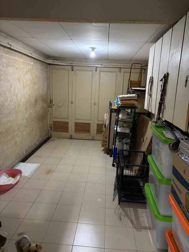 dijual rumah komplek tanjung barat indah