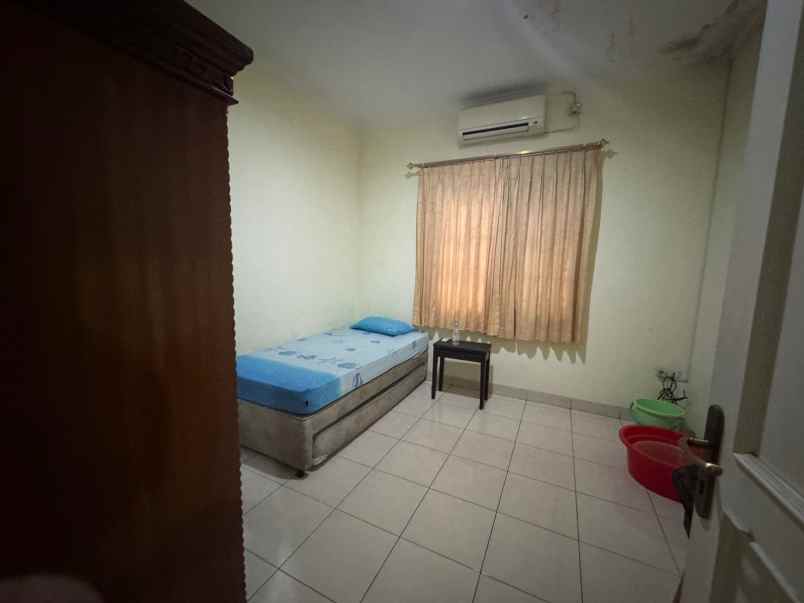 dijual rumah kota wisata