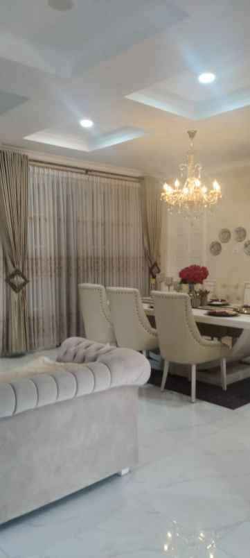 dijual rumah kota wisata cibubur