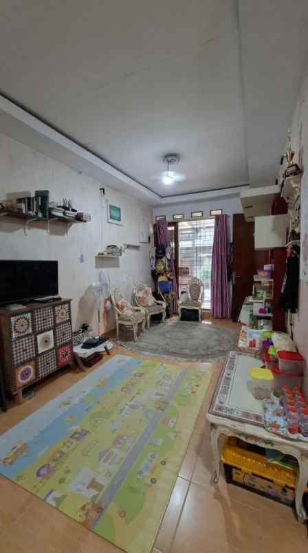 dijual rumah krukut raya gandul