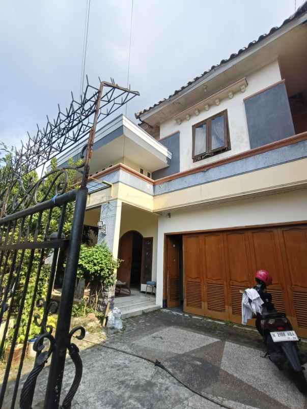 dijual rumah lokasi candi mendut suhat kota malang