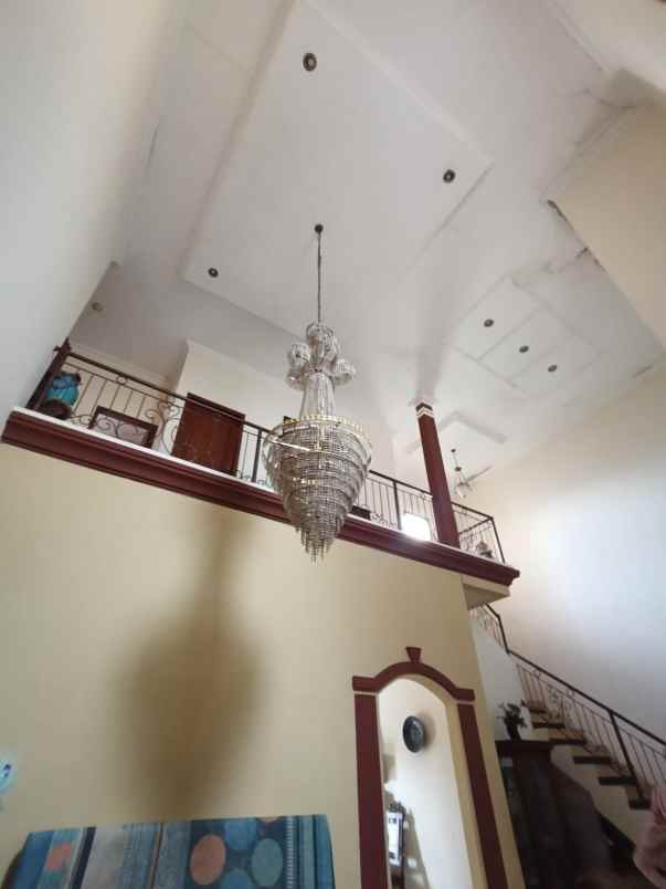 dijual rumah lokasi candi mendut suhat kota malang