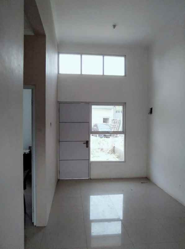 dijual rumah lokasi strategis akses