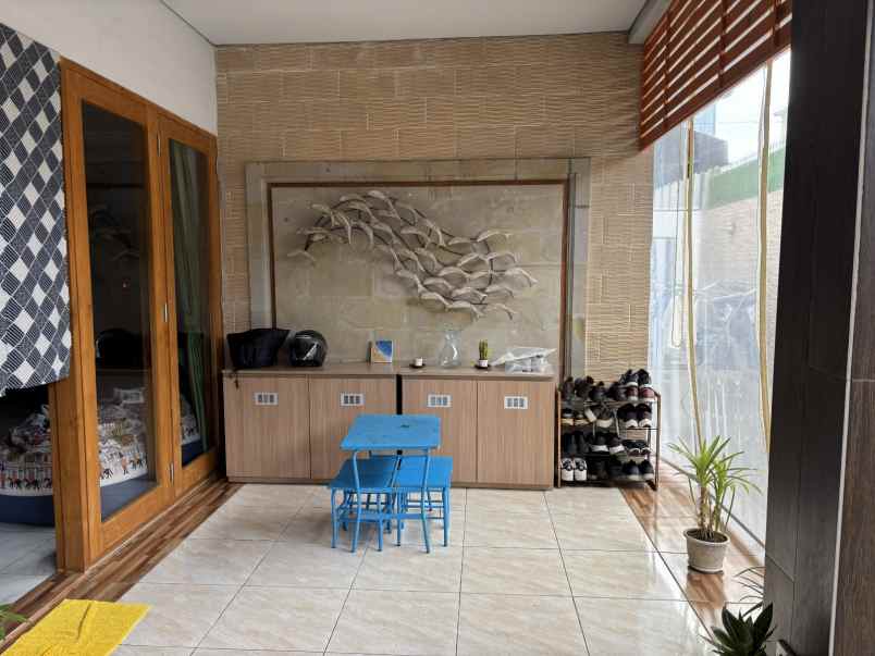 dijual rumah luas di pusat kota denpasar sanglah