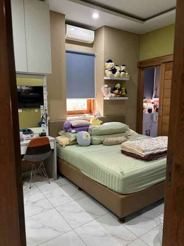 dijual rumah luas di pusat kota denpasar sanglah