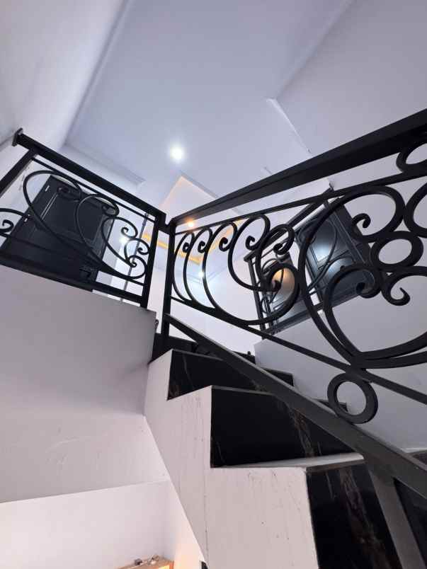 dijual rumah m kahfi 2