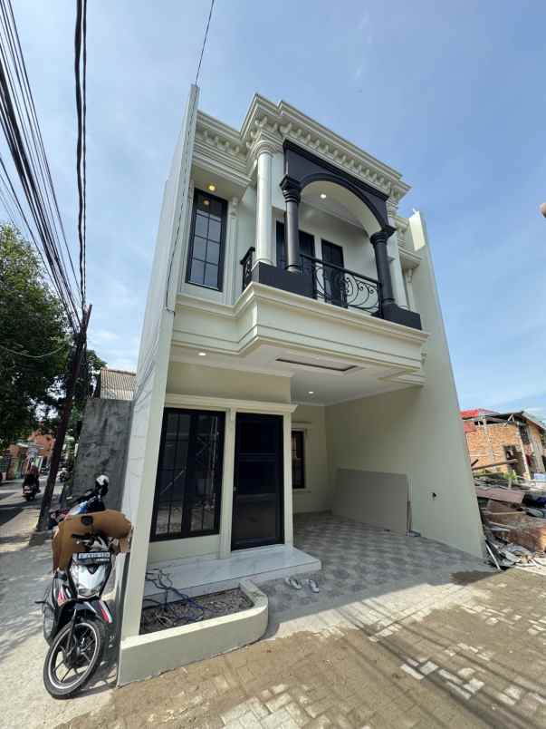 dijual rumah m kahfi 2