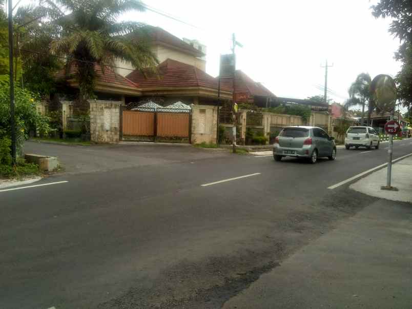 dijual rumah maguwoharjo yogyakarta
