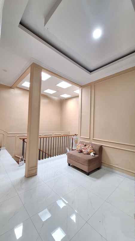 dijual rumah makasar jakarta timur