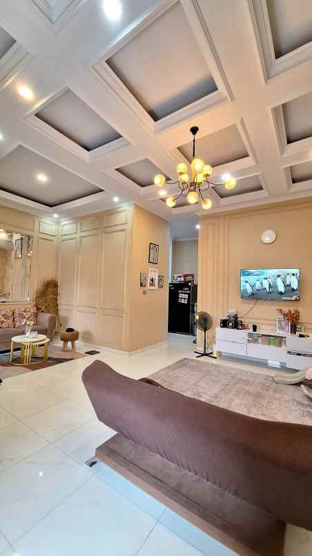 dijual rumah makasar jakarta timur