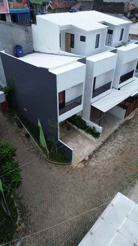 dijual rumah manunggal