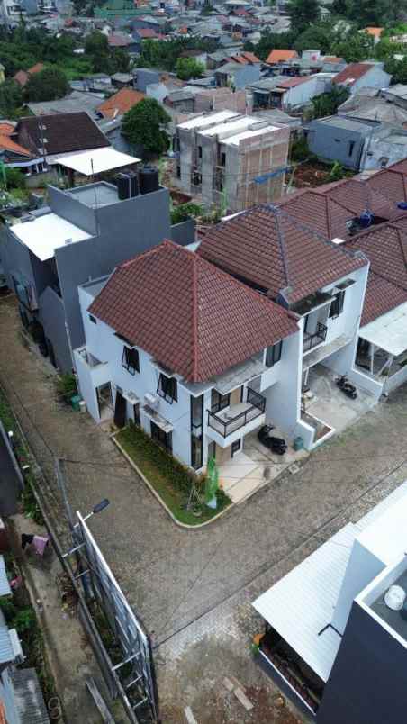 dijual rumah manunggal