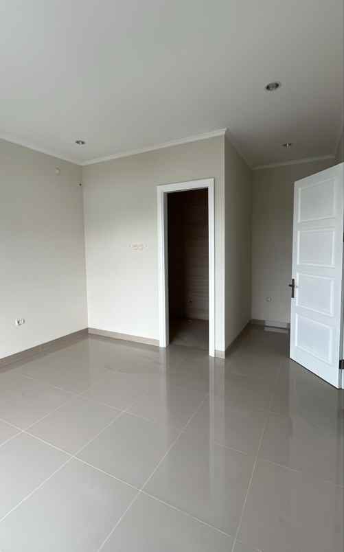 dijual rumah megapolitan cinere depok