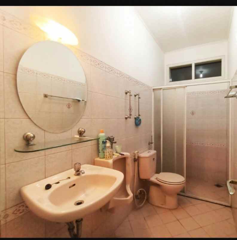 dijual rumah mewah awiligar sayap dago bandung utara