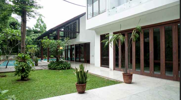 dijual rumah mewah di area kemang