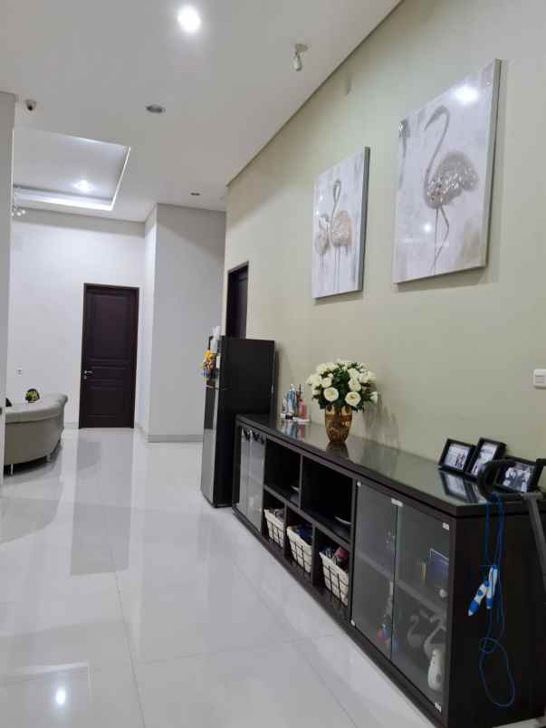 dijual rumah mewah di daerah jakarta pusat