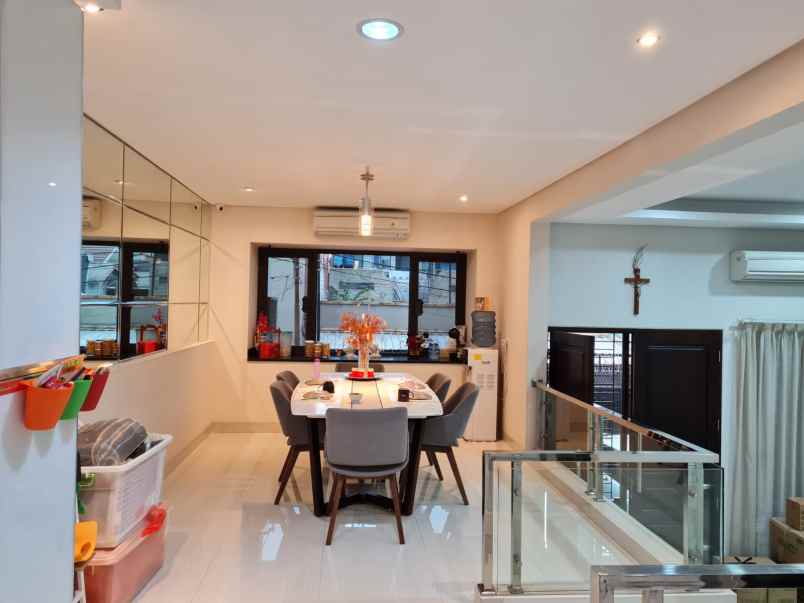 dijual rumah mewah di daerah jakarta pusat