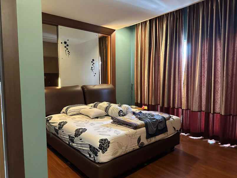 dijual rumah mewah di pik camar elok jakarta utara