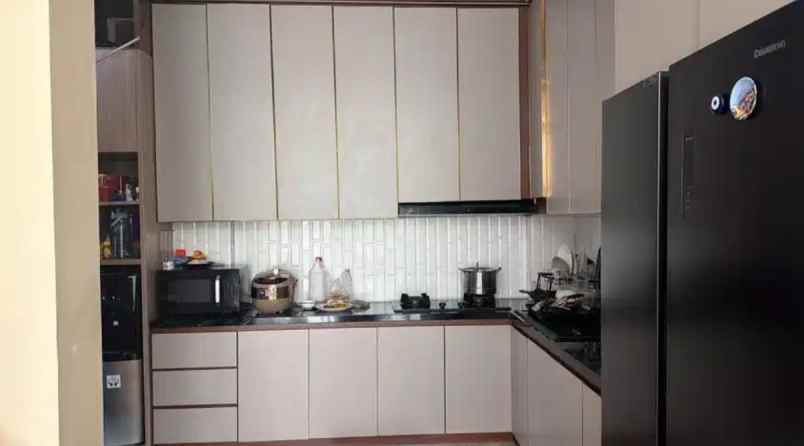 dijual rumah mewah hook kertabumi karawang jawa barat