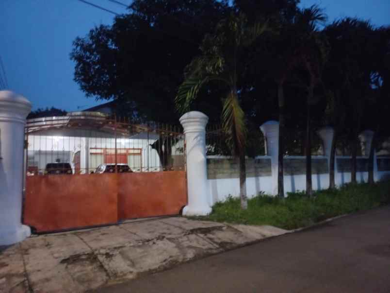 dijual rumah mewah luas