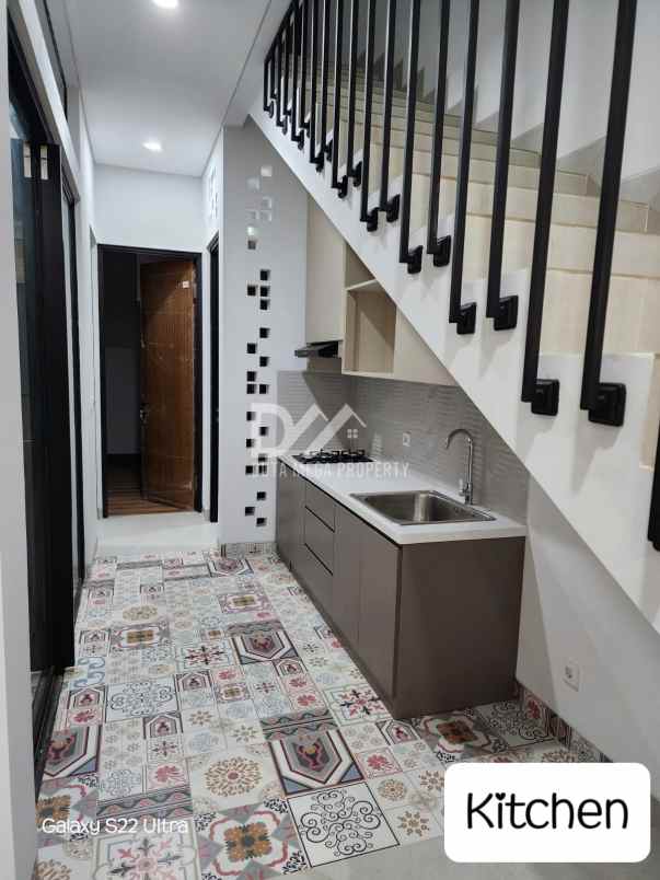 dijual rumah modern griya loka bsd