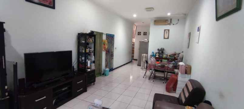 dijual rumah ngagel