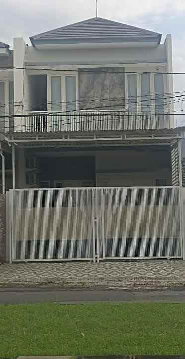 dijual rumah nirwana eksekutif